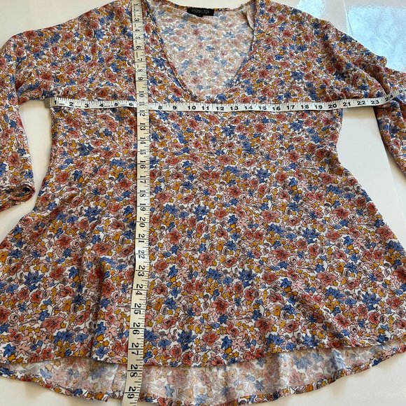 Rachel Zoe Floral Blouse - Picture 7 of 8